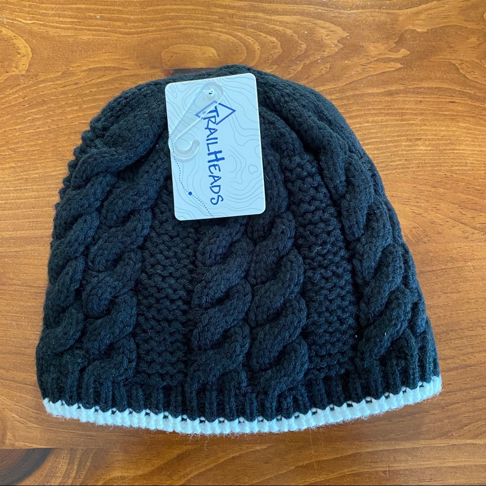 Women’s Cable Knit Beanie w/ Fleece Lining